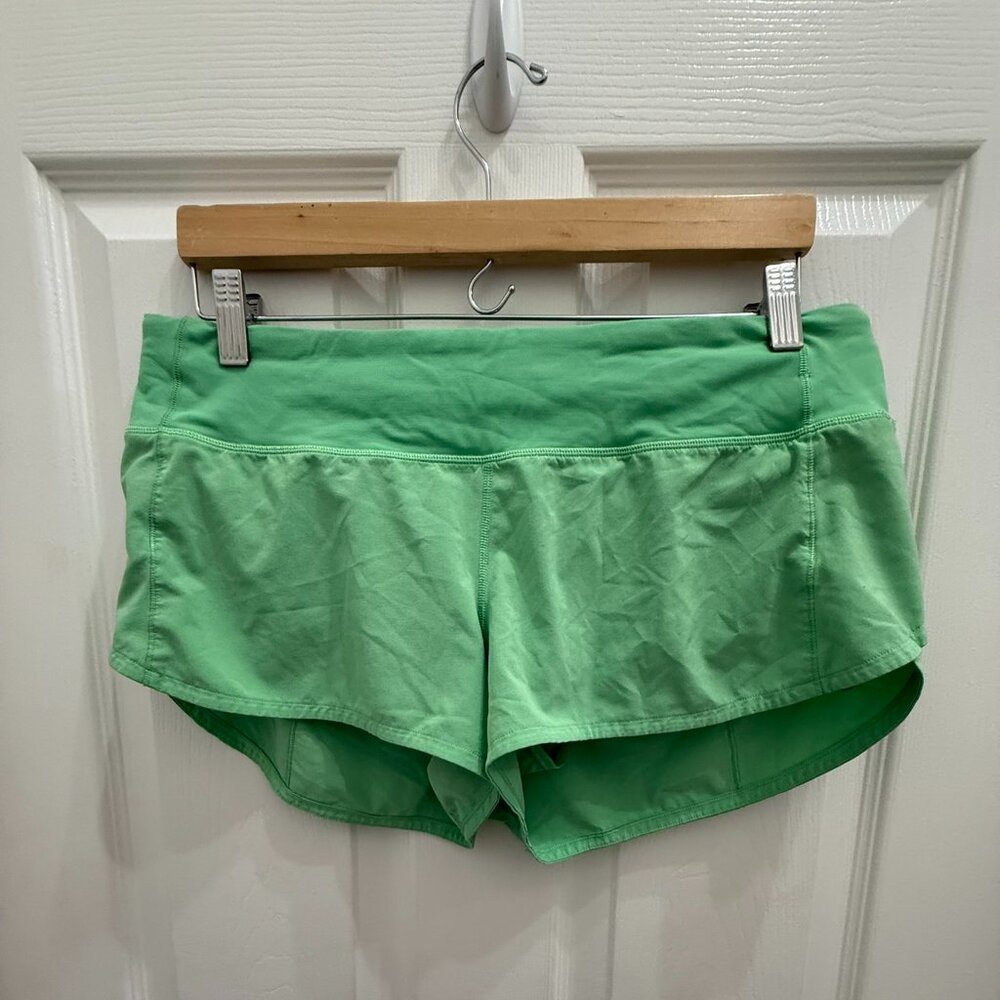 Lululemon Speed Up Shorts – 2.5” (Green)